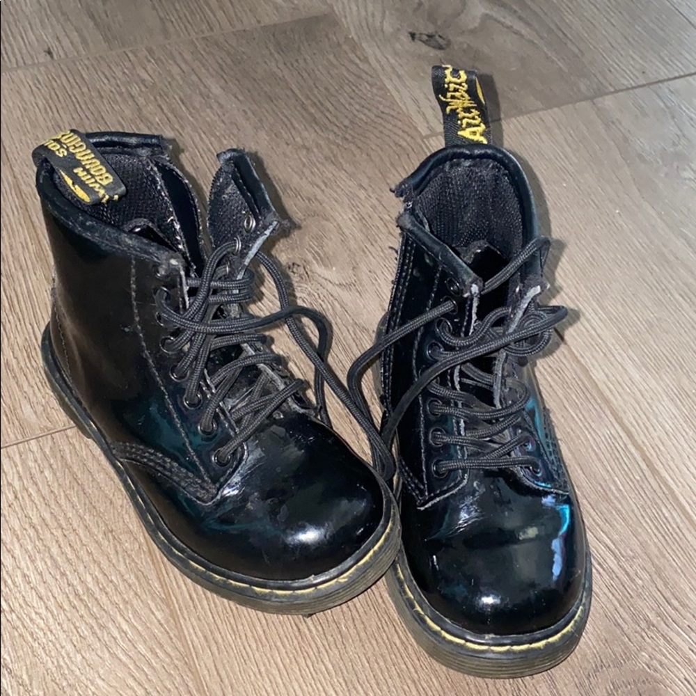 Toddler doc martens